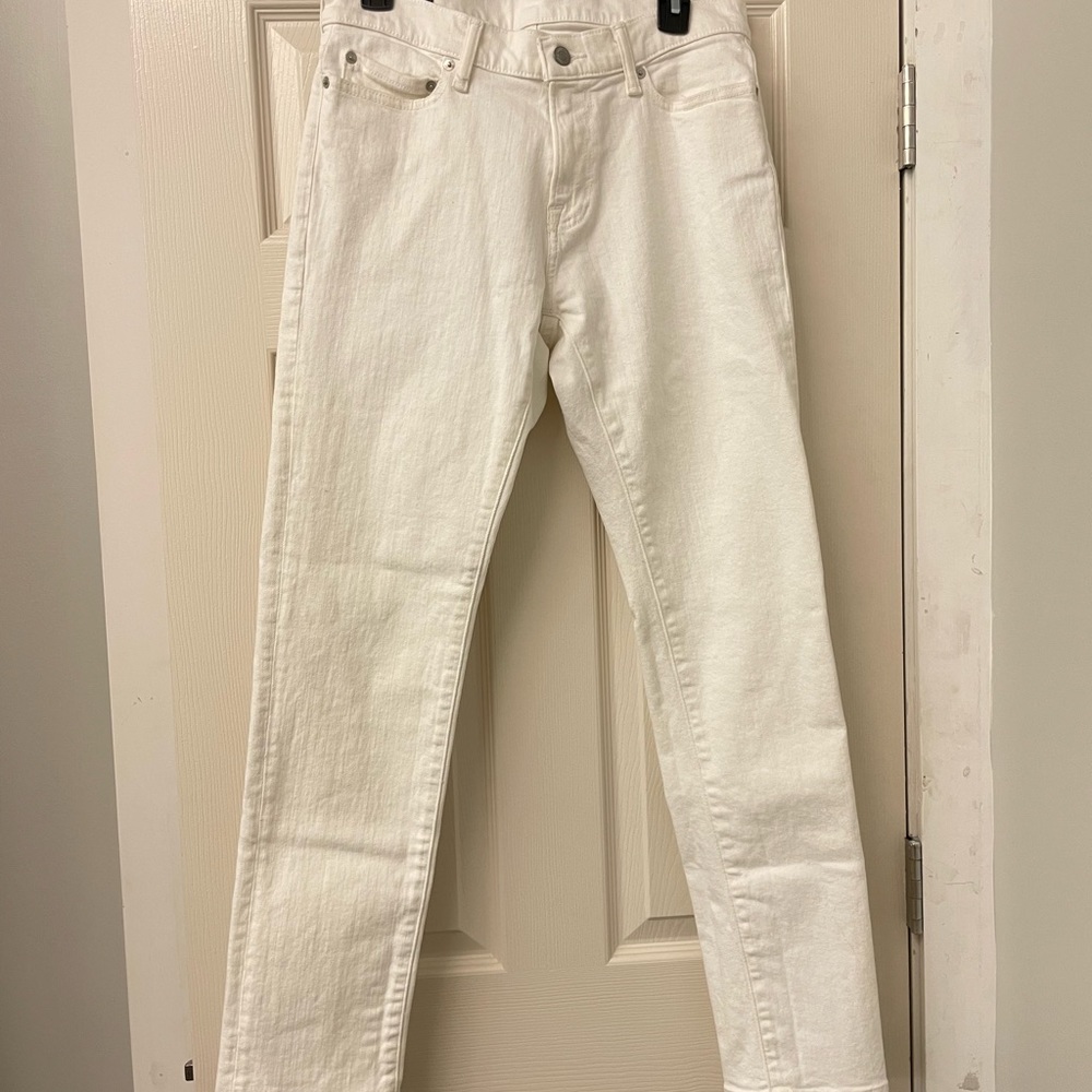 NWOT Abercrombie Athletic Slim White Jeans 30x32